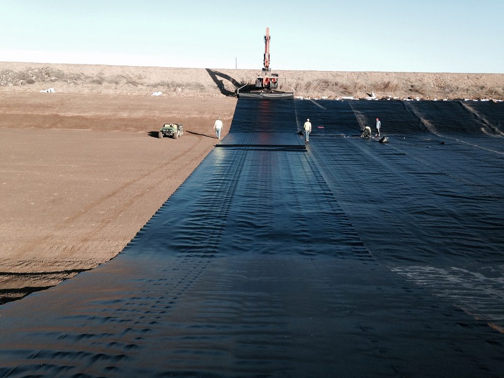 hdpe-40milsmooth-irrigationpond-wa092916